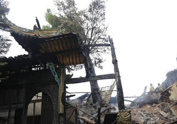 四川省最负盛名的八卦迷宫古建筑被焚毁 起火原因尚在调查中